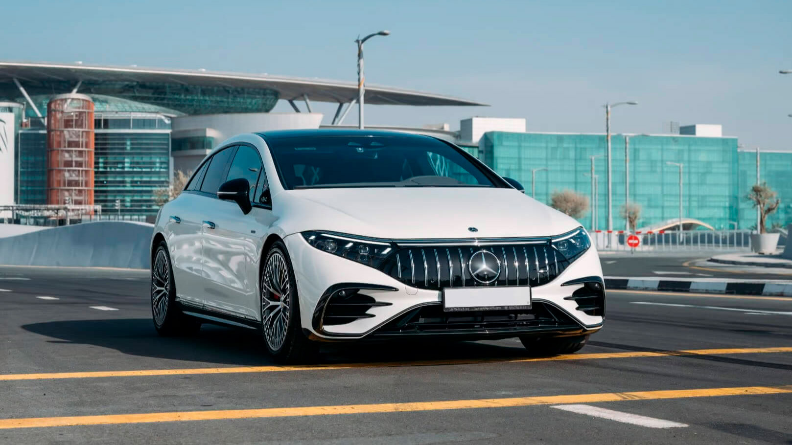  Mercedes EQS rental